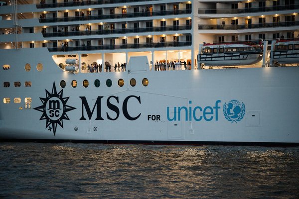 Où pratiquer le snorkeling au milieu des raies manta à Hawaii ?